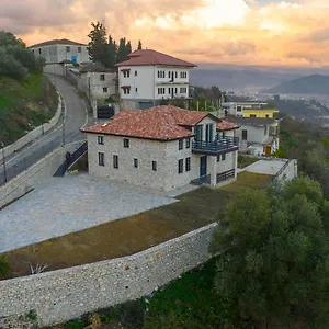 Balliu , Berat Albanië