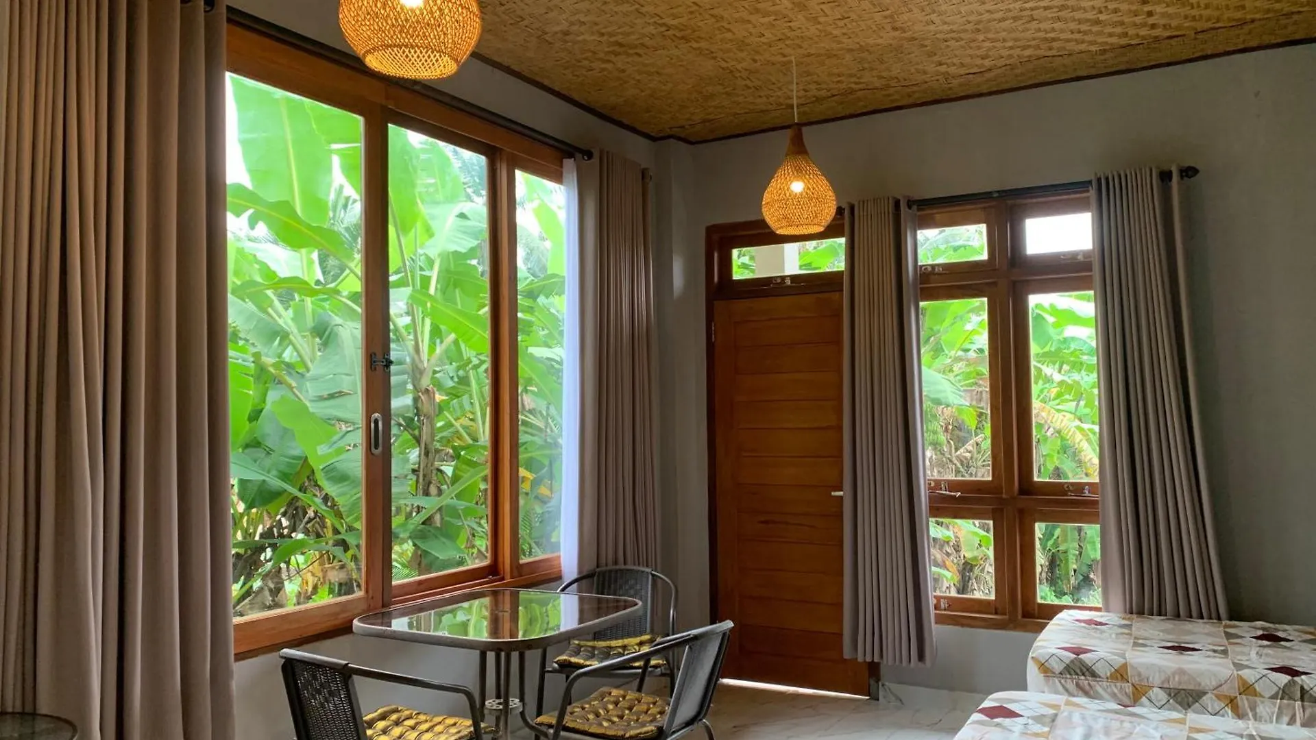 Ubud Rice Field House 0*,